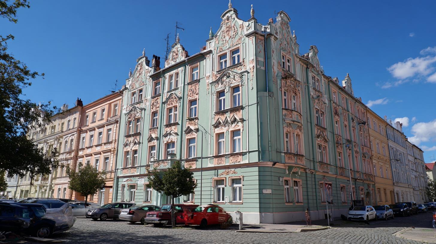 Důležité informace o cena nátěru fasády (Pardubice). Osobní doporučení ohledně výběru nátěru a firmy