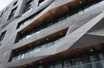 Detailní pohled na hydrofobní nátěr fasády v Karviné Detailní pohled na hydrofobní nátěr fasády v Karviné