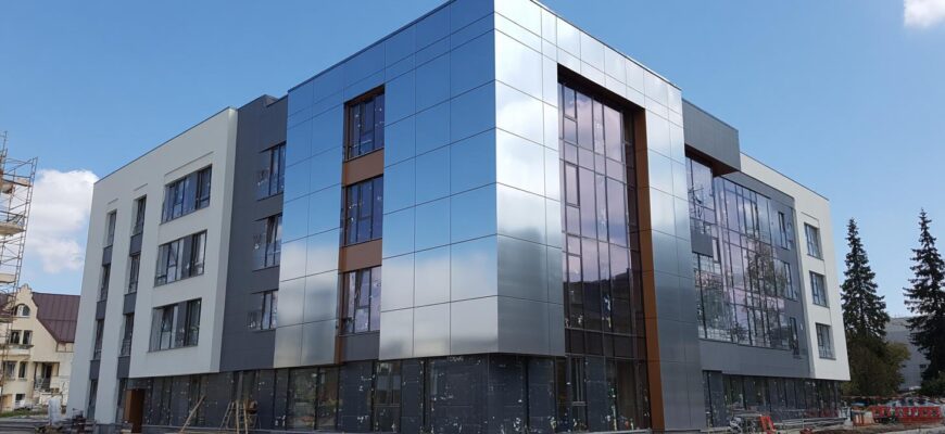 Nejnovější trendy v nátěry fasád Karviná: co teď táhne město k barvám a obnově