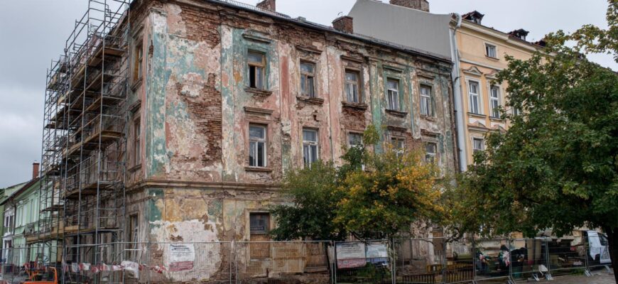 Aktuální novinky v oblasti renovace staré fasády (Jihlava)