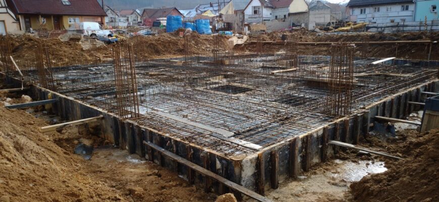 Detailní pohled na základové desky pro rd (Děčín)