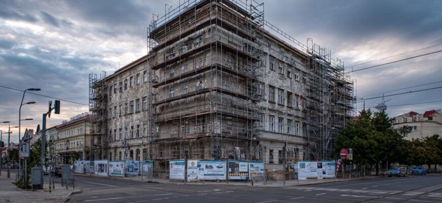 Ověřené zkušenosti s rekonstrukcí panelových domů v Brně: co funguje skutečně a na co si dát pozor