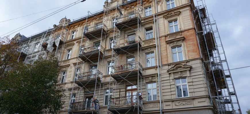 Co očekávat od renovace fasády: cena Brno a praktický průvodce