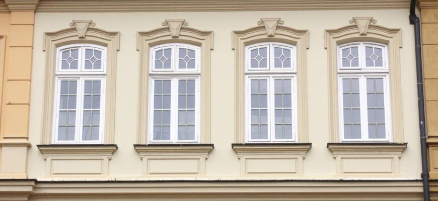 Detailní pohled na renovace fasád (České Budějovice) Detailní pohled na renovace fasád (České Budějovice)