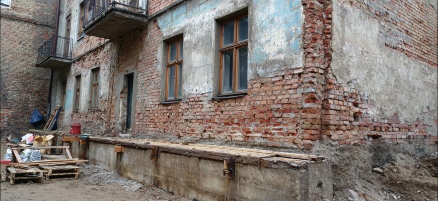 Rychlý návod k izolaci základů (Hradec Králové)