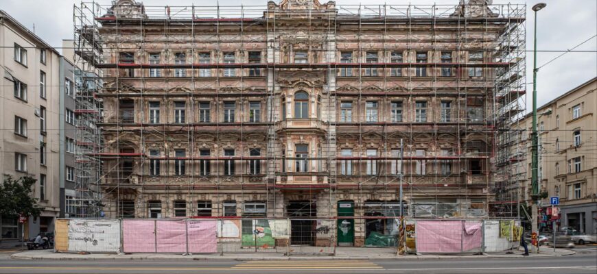 Brněnské fasády v novém světle: užitečné poznatky o renovaci fasád (Brno)