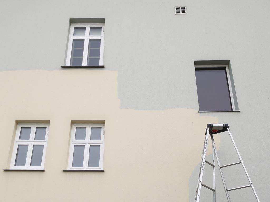 Zajímavé zkušenosti s nátěr fasády (Pardubice). Osobní zkušenost autora: příběh z terénu